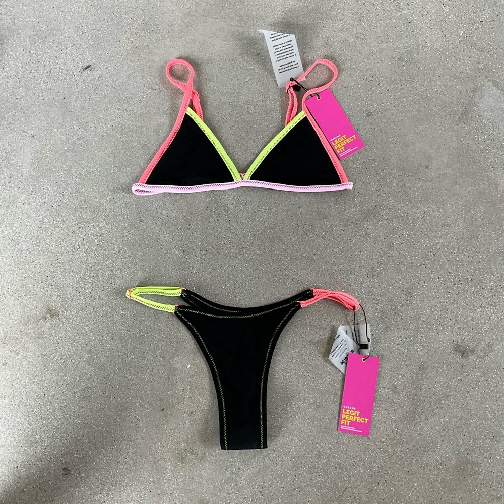 OneOne Ally Bikini | Bottom XS - Top S | Multi-colored block lining | w/ tags